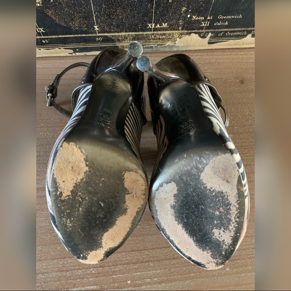 Marciano ‘Tamina’ Peep Toe - Picture 8 of 10